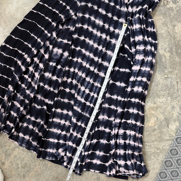 Navy + Pink Tie Dye Dress - Picture 9 of 10
